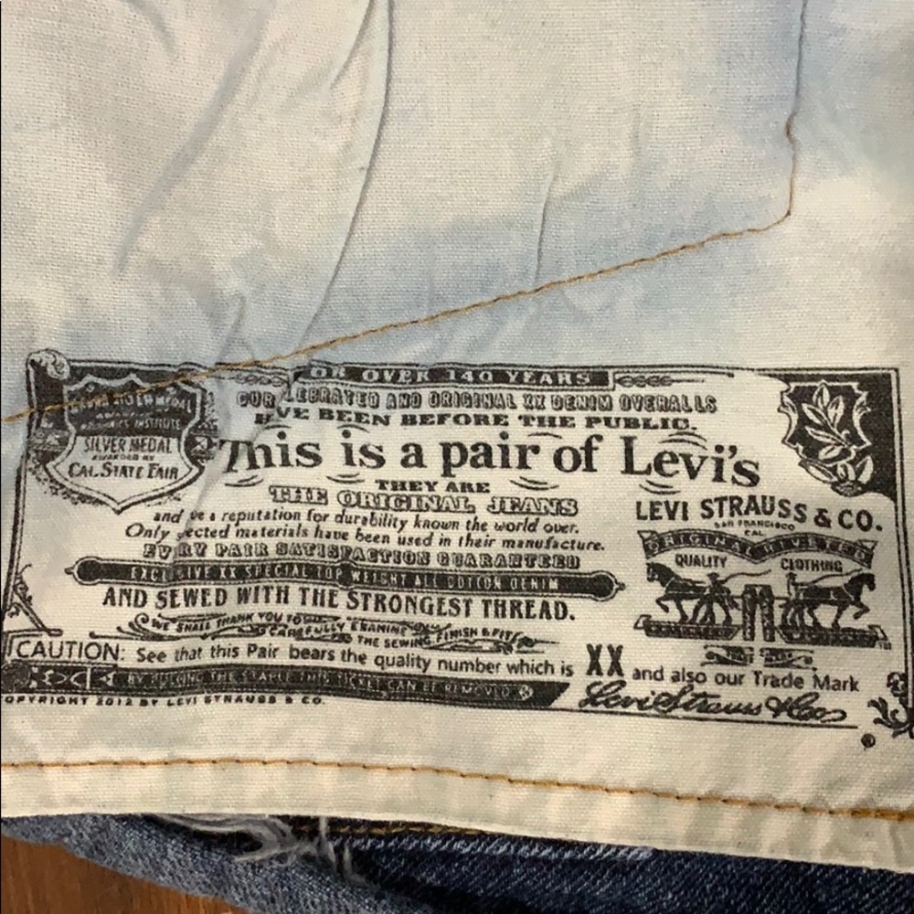 Like New Levi’s button fly shorts size 25 - Picture 5 of 6